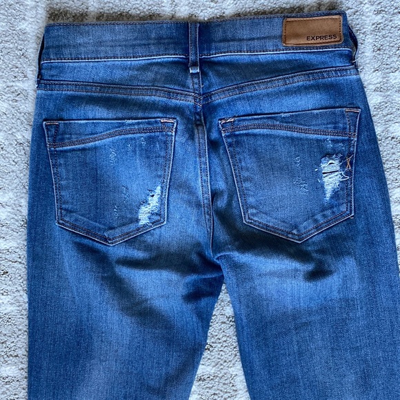 •Express• Distressed Mid-Rise Barely Boot Bootcut Jean - Picture 6 of 15